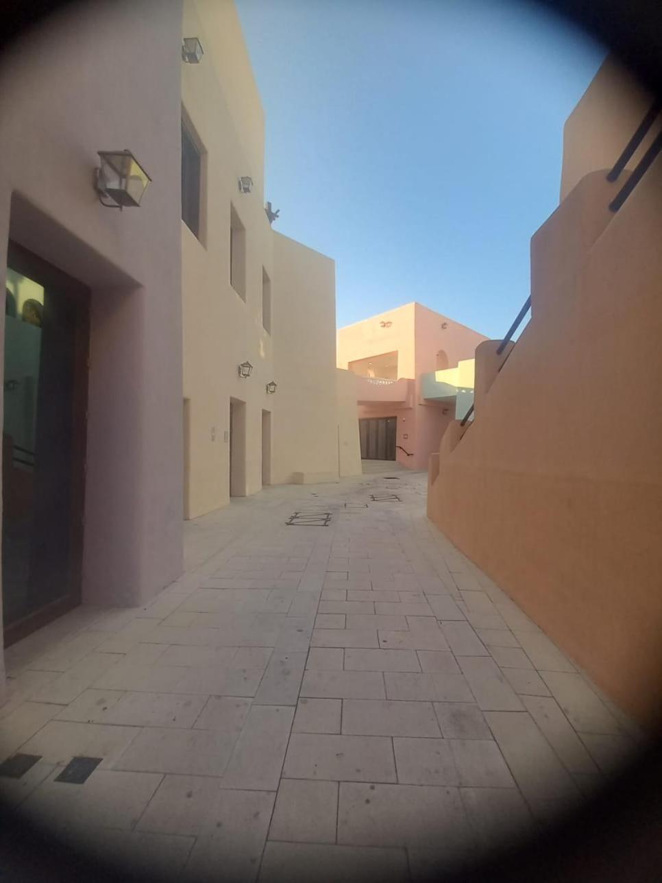 Mina Hotel And Residences By The Torch الدوحة المظهر الخارجي الصورة A street in Al-Qatif